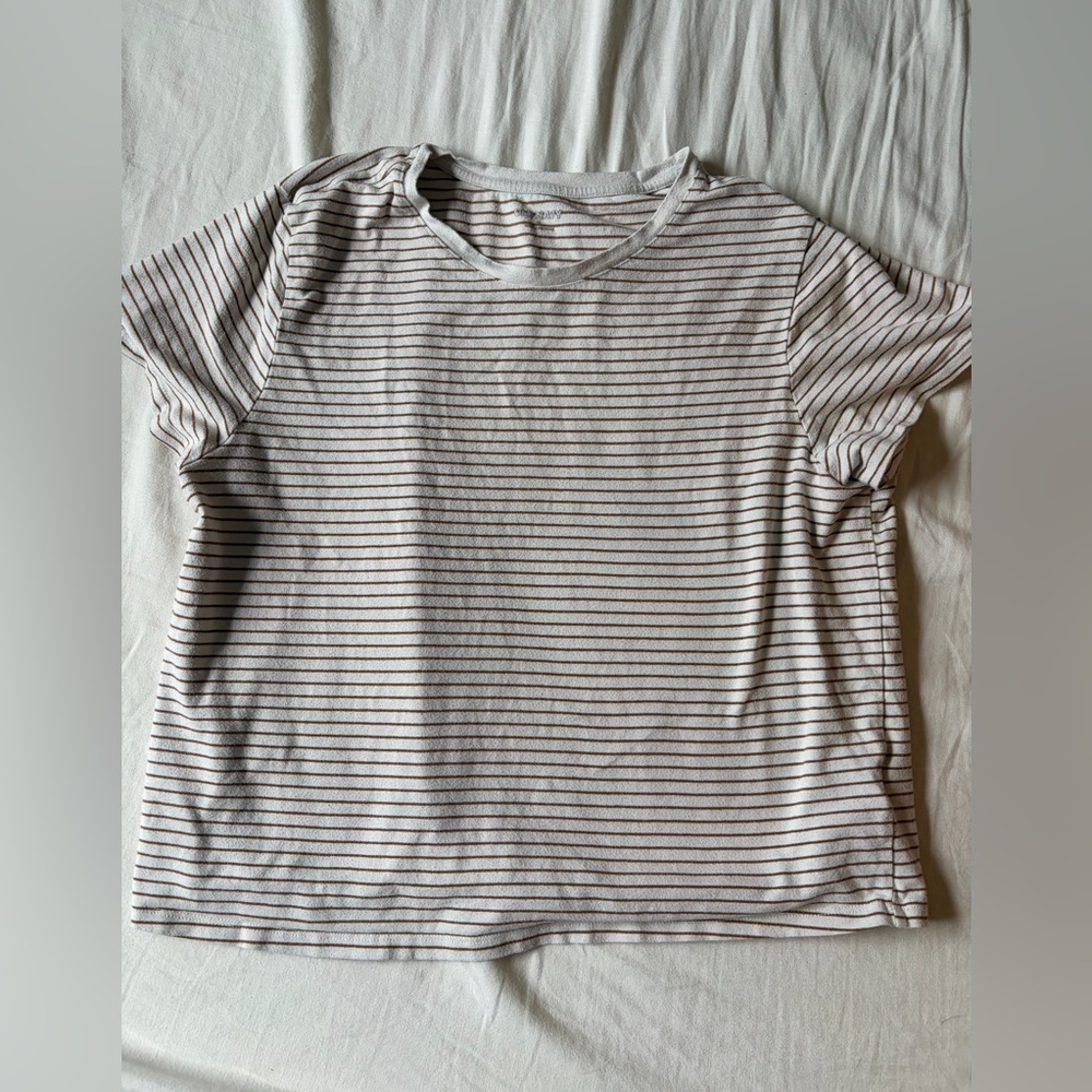 Old Navy Cropped White and Brown Striped Crewneck Tee